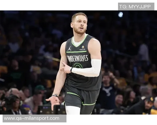 迪文岑佐半场表现抢眼里德全能发挥助力球队对抗湖人